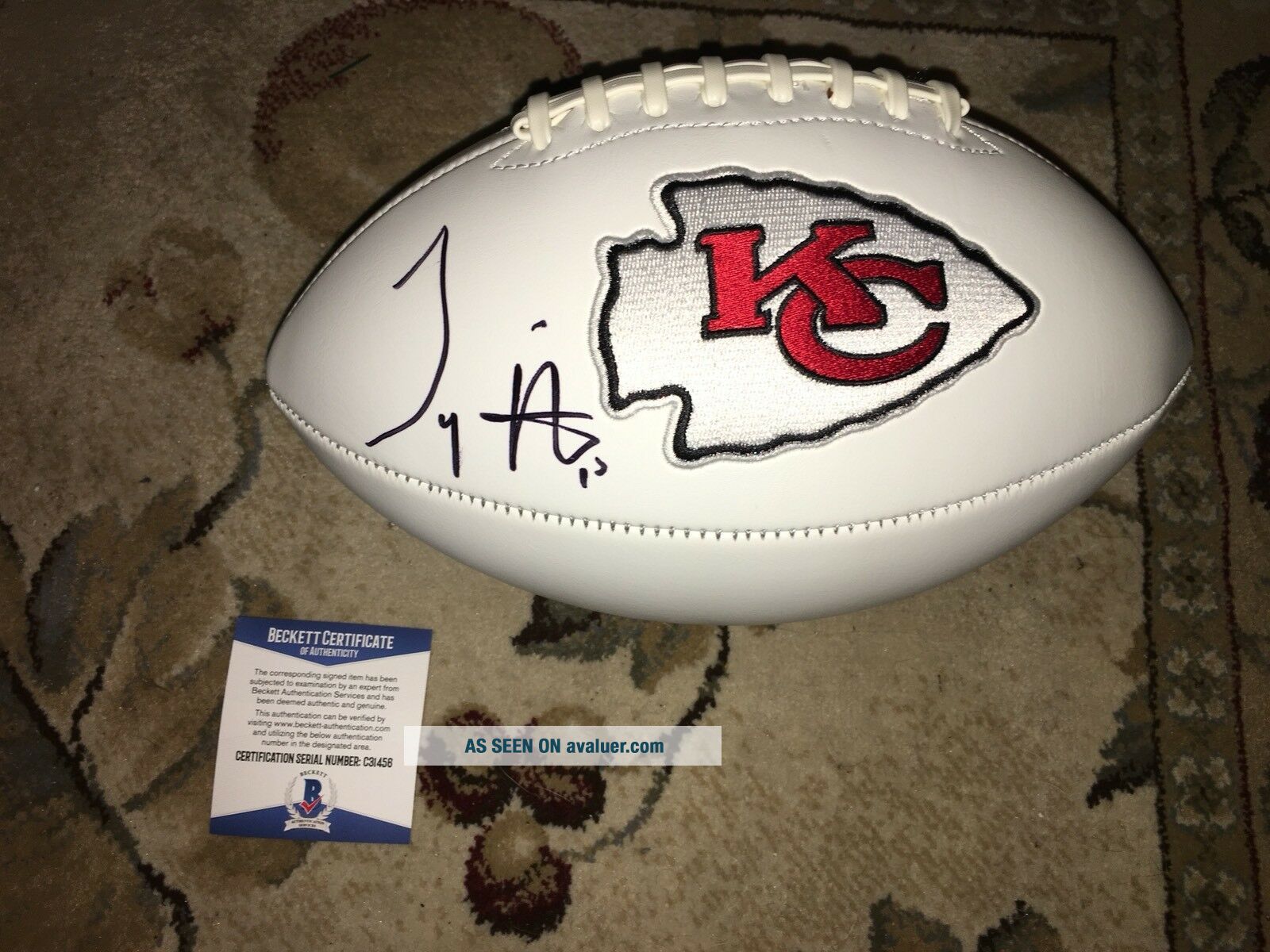 TYREEK HILL Signed KANSAS CITY CHIEFS Football PRO BOWL RARE BECKETT