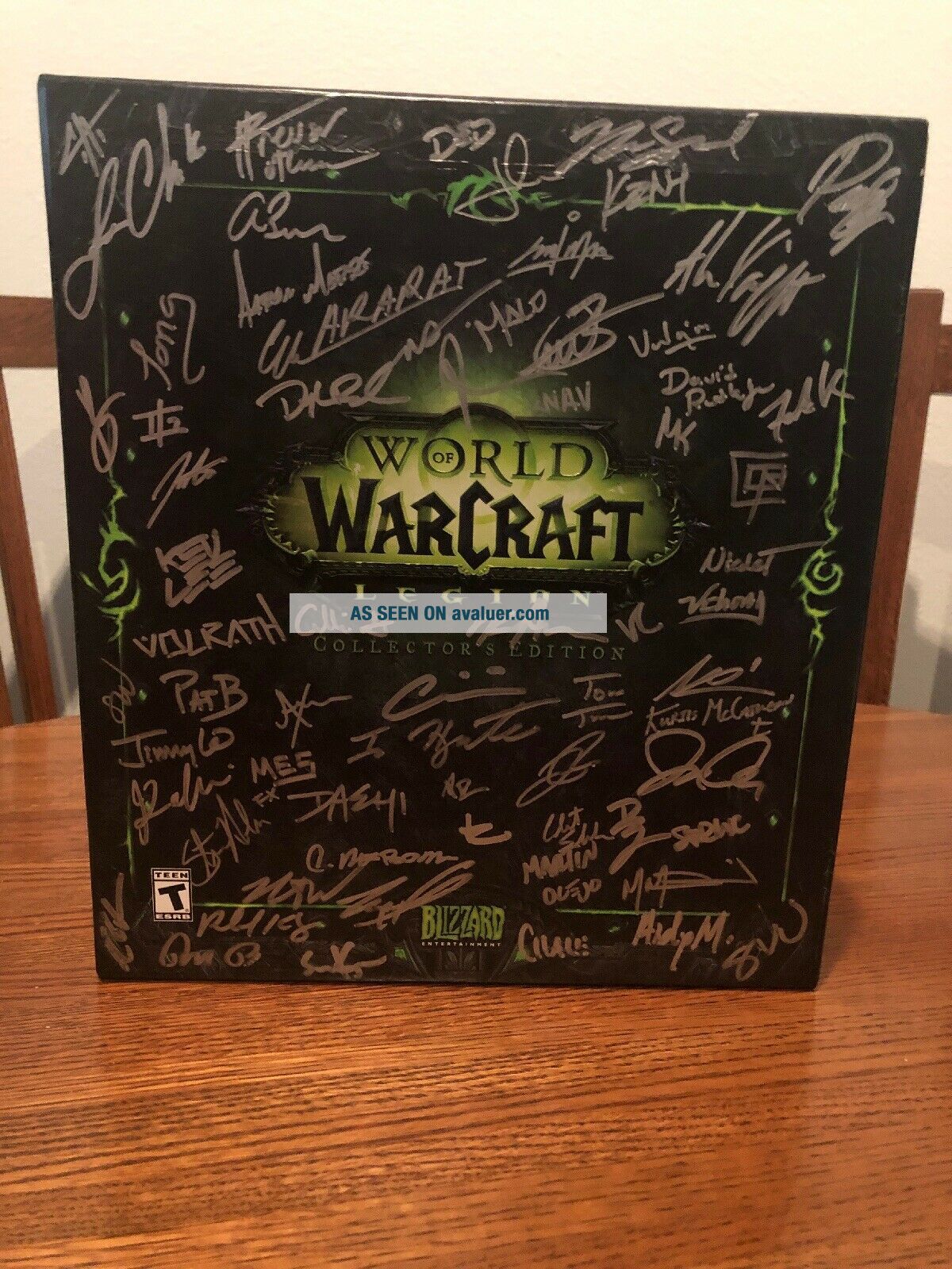 rare-signed-autographed-world-of-warcraft-legion-collectors-edition