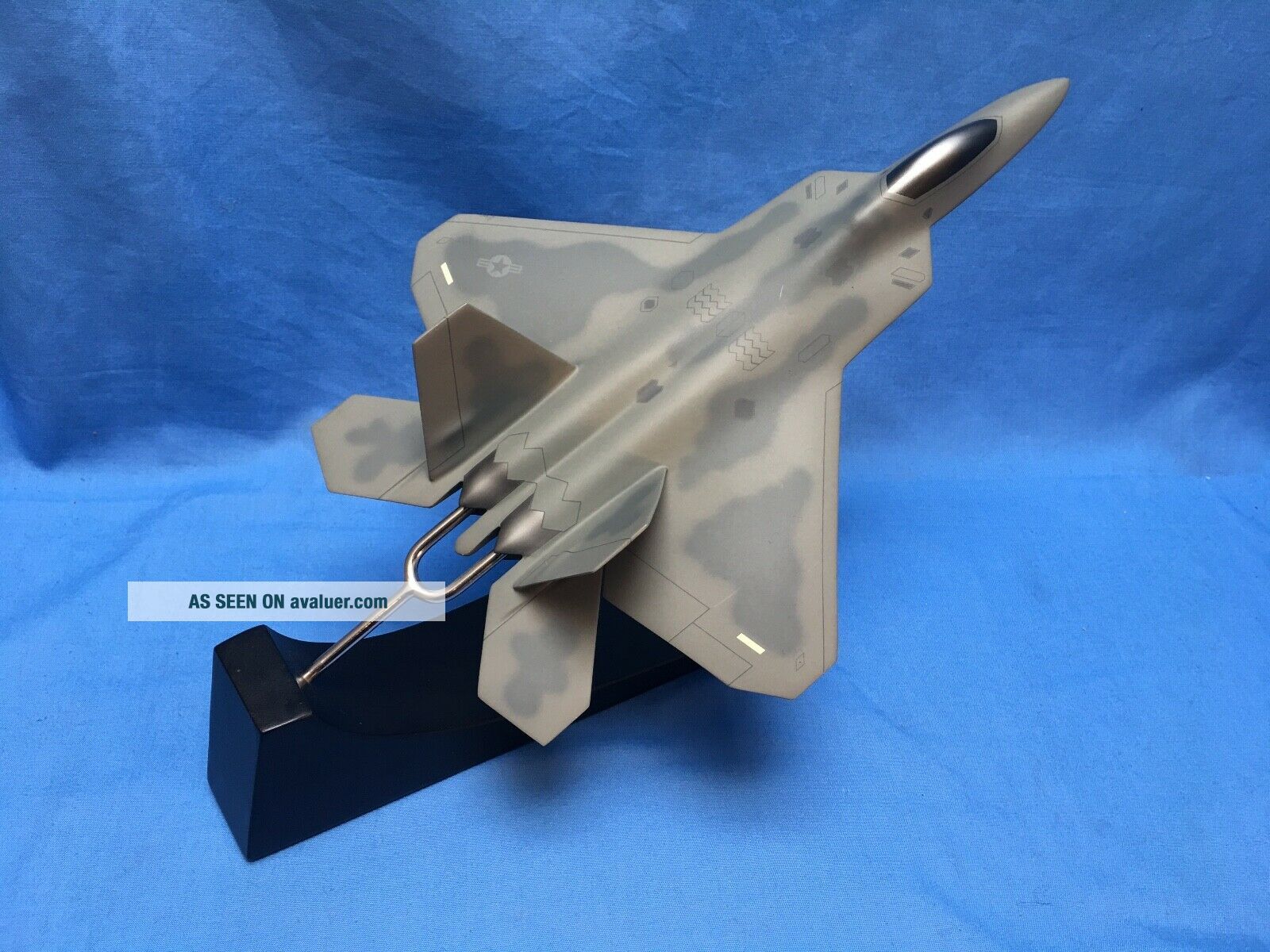 F 22 Raptor R Model F - 22 RAPTOR Desktop Model Airplane 1/48 Scale | #8658215
