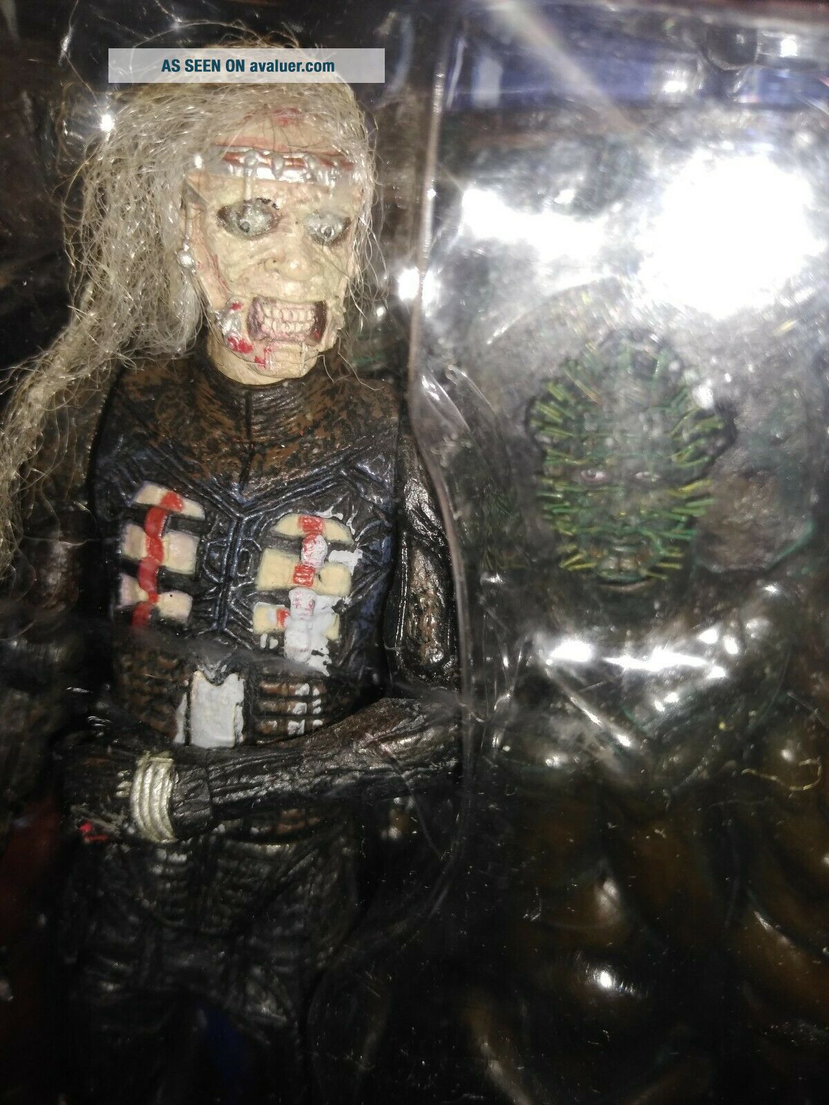 Neca - Figurine Hellraiser série 2 Barbie 17 cm