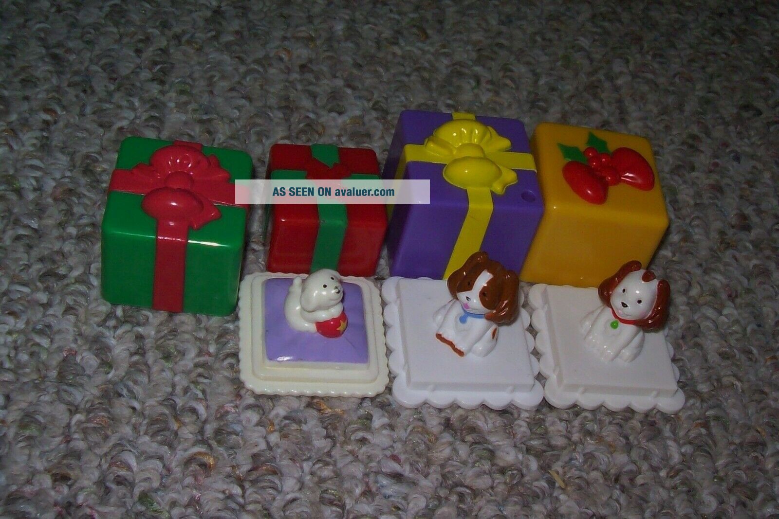 4 FISHER PRICE LITTLE PEOPLE CHRISTMAS PRESENT BOXES 3 WITH DOGS INSIDE ...