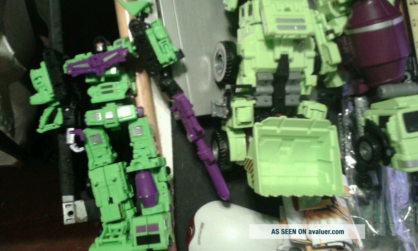 Transformers Masterpiece Devistator 3rd Party Massive; Extra Weapons NO