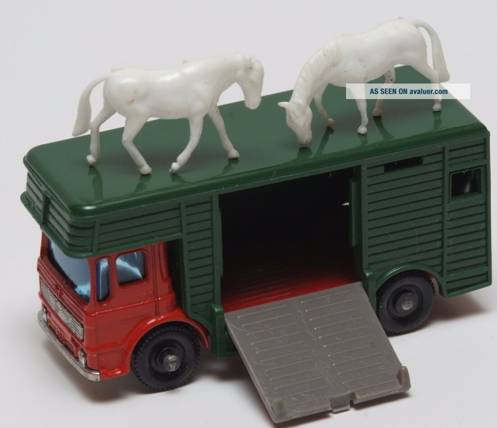 10 Vintage 1960 ' s Lesney Matchbox 17 Horse Box England